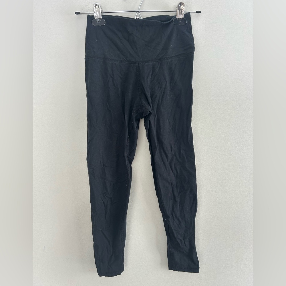 Aerie small Black skinny leg Leggings with cutout bow ankle design